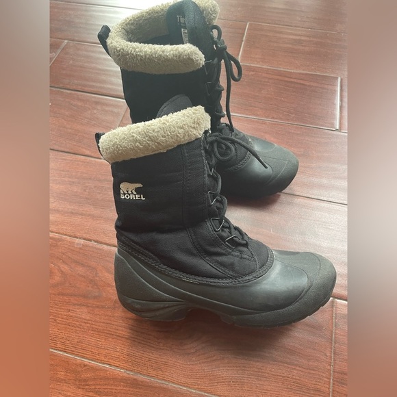 Sorel Shoes - Sorel Cumberland women's boots size 7 thinsulate black
